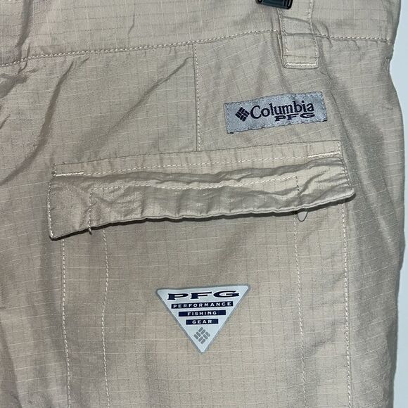 Men’s Columbia Vintage PFG Cargo Fishing Mega pocket Shorts Retro OmniShade Fish - Picture 2 of 5